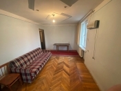 Satılır 2 otaqlı 38 m2 köhnə tikili İnşaatçılar m.