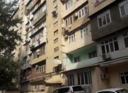 Satılır 2 otaqlı 50 m2 köhnə tikili İnşaatçılar m.