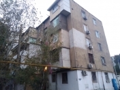 Satılır 2 otaqlı 50 m2 köhnə tikili İnşaatçılar m.