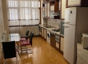 İcarəyə verilir 3 otaqlı 120 m2 yeni tikili Yasamal r.