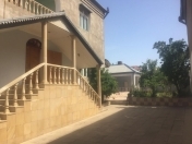 Satılır 8 otaqlı 450 m2 həyət evi Qaraçuxur