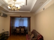 İcarəyə verilir 2 otaqlı 60 m2 köhnə tikili Abu Arena