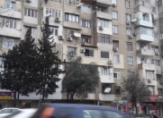 Satılır 2 otaqlı 50 m2 köhnə tikili İnşaatçılar m.