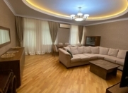 Satılır 5 otaqlı 200 m2 yeni tikili Yasamal r.
