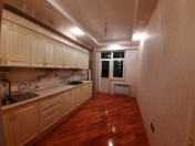 Satılır 2 otaqlı 88 m2 yeni tikili Qara Qarayev m.