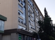 Satılır 4 otaqlı 110 m2 köhnə tikili Gənclik m.