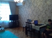 Satılır 3 otaqlı 85 m2 köhnə tikili İnşaatçılar m.