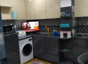 Satılır 3 otaqlı 121 m2 köhnə tikili Elmlər Akademiyası m.