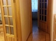 Satılır 2 otaqlı 65 m2 köhnə tikili Elmlər Akademiyası m.