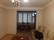 Satılır 2 otaqlı 55 m2 köhnə tikili İnşaatçılar m.