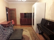 İcarəyə verilir 2 otaqlı 60 m2 köhnə tikili 9 mkr