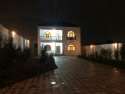Satılır 6 otaqlı 230 m2 həyət evi Buzovna