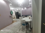 İcarəyə verilir 5 otaqlı 210 m2 yeni tikili 20 yanvar m.