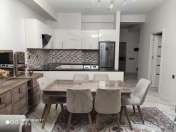 Satılır 2 otaqlı 71 m2 yeni tikili Qara Qarayev m.