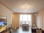 Satılır 3 otaqlı 80 m2 köhnə tikili Elmlər Akademiyası m.