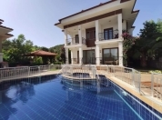 İcarəyə verilir 6 otaqlı 280 m2 villa Qəbələ