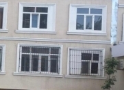 Satılır 3 otaqlı 80 m2 obyekt İnşaatçılar m.