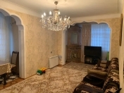 Satılır 3 otaqlı 70 m2 köhnə tikili 8 mkr