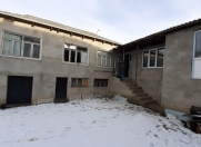 Satılır 4 otaqlı 700 m2 bağ evi Qusar