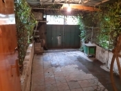İcarəyə verilir 4 otaqlı 80 m2 köhnə tikili Gənclik m.