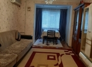 Satılır 3 otaqlı 60 m2 köhnə tikili İnşaatçılar m.