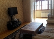 Satılır 3 otaqlı 70 m2 köhnə tikili Yasamal r.