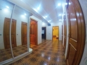 İcarəyə verilir 3 otaqlı 95 m2 yeni tikili 28 May m.