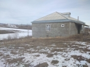 Satılır 4 otaqlı 100 m2 bağ evi Qusar