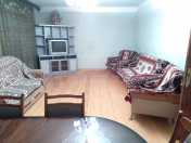 İcarəyə verilir 3 otaqlı 75 m2 köhnə tikili Gəncə