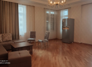 İcarəyə verilir 3 otaqlı 95 m2 yeni tikili İnşaatçılar m.