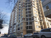 İcarəyə verilir 3 otaqlı 140 m2 yeni tikili Rəssamlıq Akademiyası