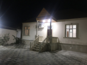 İcarəyə verilir 3 otaqlı 90 m2 həyət evi Elit ticarət mərkəzi