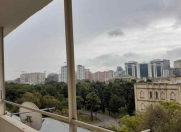 İcarəyə verilir 4 otaqlı 210 m2 köhnə tikili Rəssamlıq Akademiyası