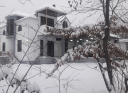 İcarəyə verilir 4 otaqlı 220 m2 villa Qəbələ
