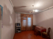 Satılır 1 otaqlı 97 m2 köhnə tikili Xalqlar Dostluğu m.