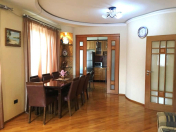 İcarəyə verilir 3 otaqlı 110 m2 yeni tikili İçəri Şəhər m.