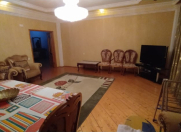 İcarəyə verilir 3 otaqlı 100 m2 yeni tikili Tibb Universiteti