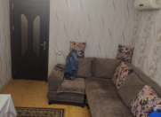 Satılır 2 otaqlı 42 m2 köhnə tikili Xalqlar Dostluğu m.