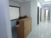 Satılır 6 otaqlı 247 m2 ofis 8 Noyabr m.