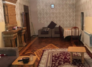 İcarəyə verilir 3 otaqlı 80 m2 həyət evi 8 Noyabr m.
