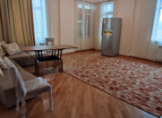 İcarəyə verilir 3 otaqlı 100 m2 yeni tikili İnşaatçılar m.