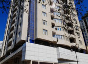 İcarəyə verilir 4 otaqlı 210 m2 yeni tikili 28 May m.