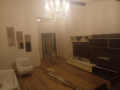 İcarəyə verilir 2 otaqlı 90 m2 yeni tikili İnşaatçılar m.