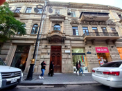 Satılır 3 otaqlı 380 m2 obyekt Sahil m.