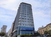 İcarəyə verilir 4 otaqlı 210 m2 yeni tikili Elmlər Akademiyası m.