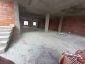 Satılır 2 otaqlı 1200 m2 obyekt 2 mkr