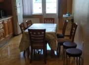 İcarəyə verilir 4 otaqlı 190 m2 yeni tikili Nizami m.