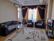 İcarəyə verilir 3 otaqlı 140 m2 yeni tikili İnşaatçılar m.