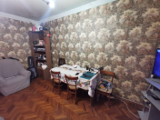 Satılır 2 otaqlı 50 m2 köhnə tikili 8 km