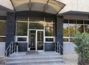 İcarəyə verilir 24 otaqlı 680 m2 obyekt İnşaatçılar m.